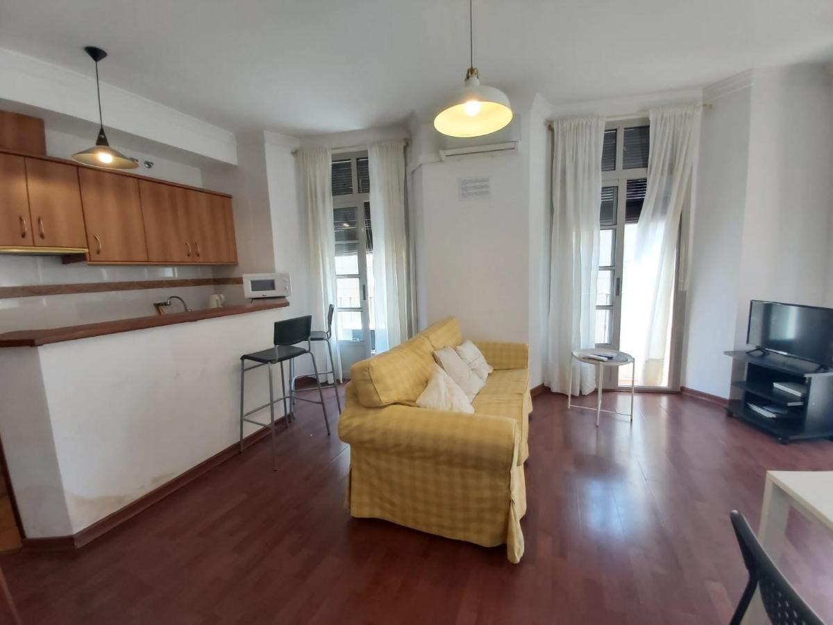Del Parque Flats - Ollerias 1 Appartement Málaga Buitenkant foto